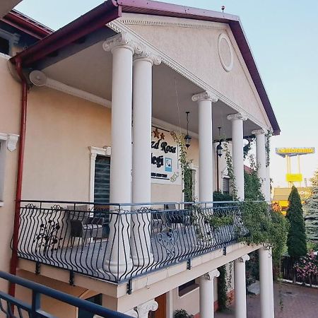 Hotel Rezydencja Rosa Přemyšl Exteriér fotografie