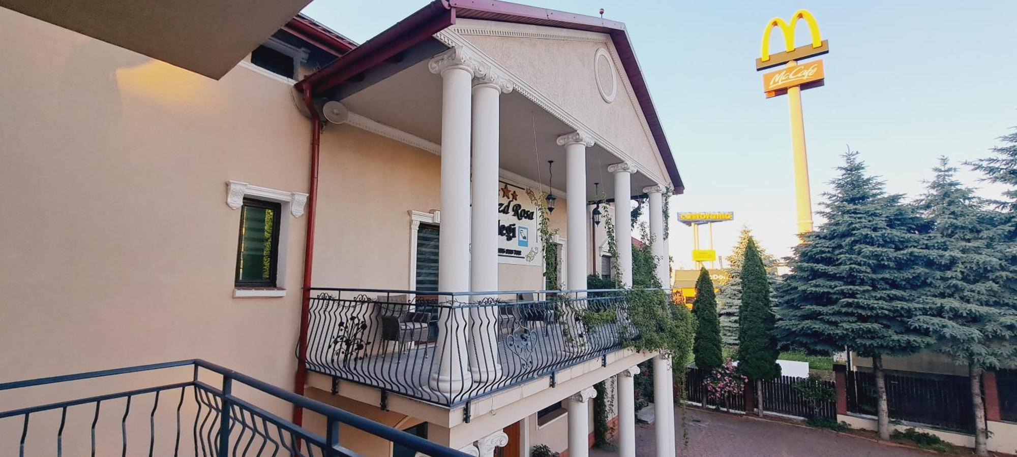 Hotel Rezydencja Rosa Přemyšl Exteriér fotografie