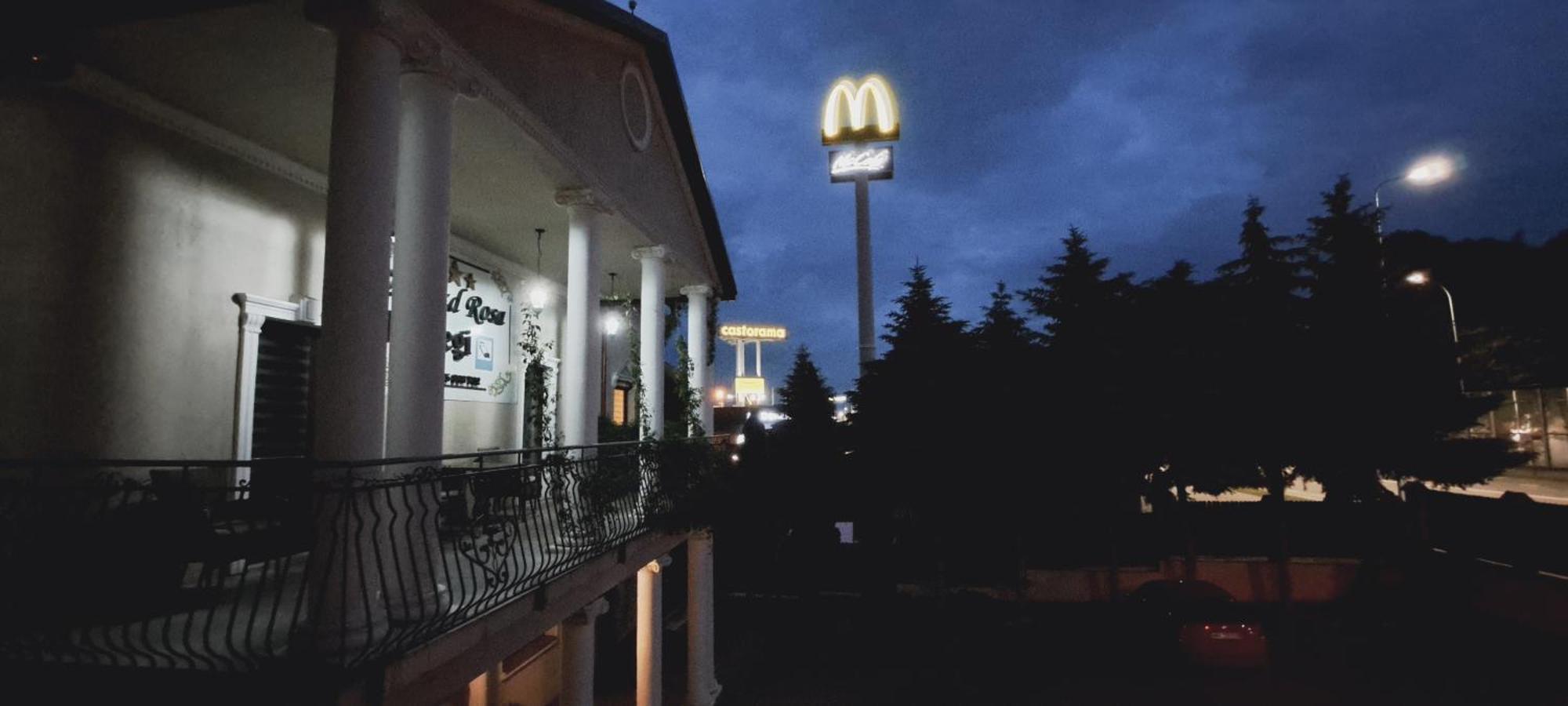 Hotel Rezydencja Rosa Přemyšl Exteriér fotografie